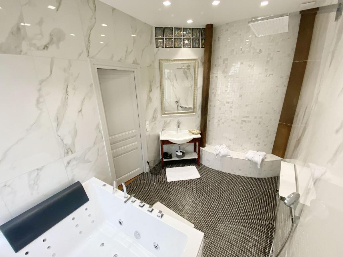 ריימס Le Clovis Suites Spa Sauna מראה חיצוני תמונה